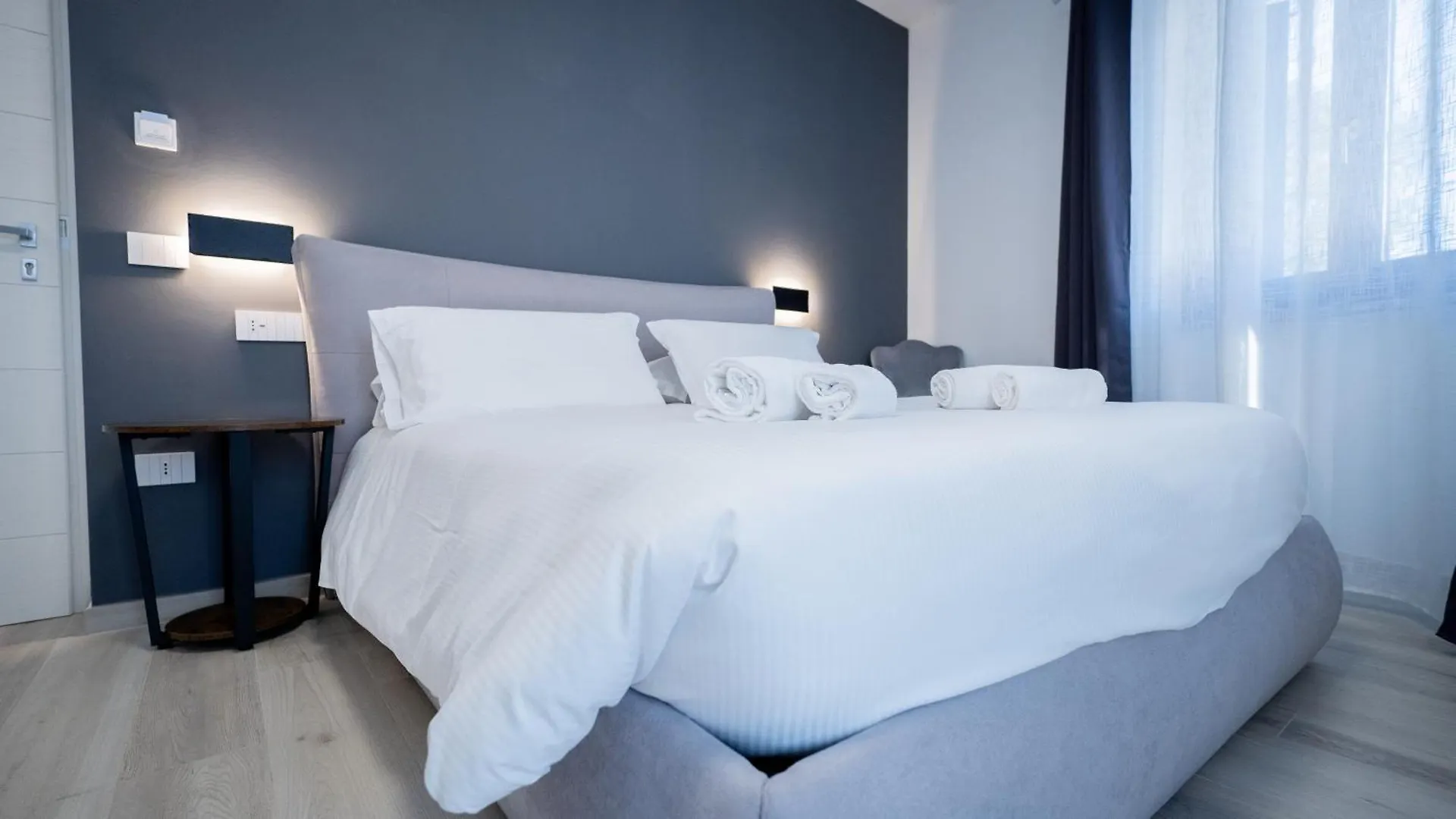 Modern Room 奧爾比亞