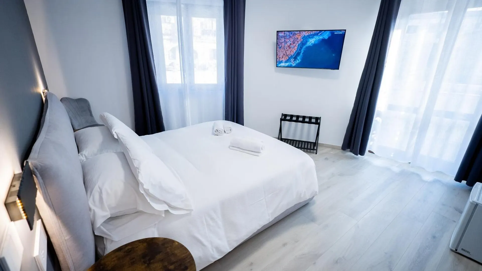 Modern Room 奧爾比亞 意大利