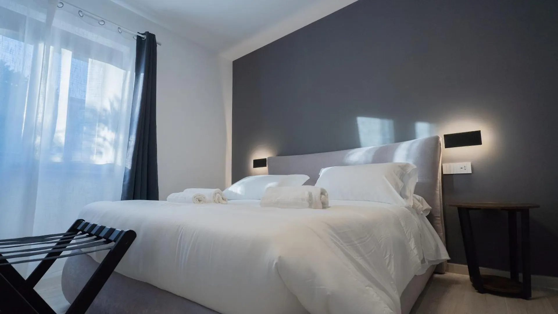 Modern Room 奧爾比亞 意大利