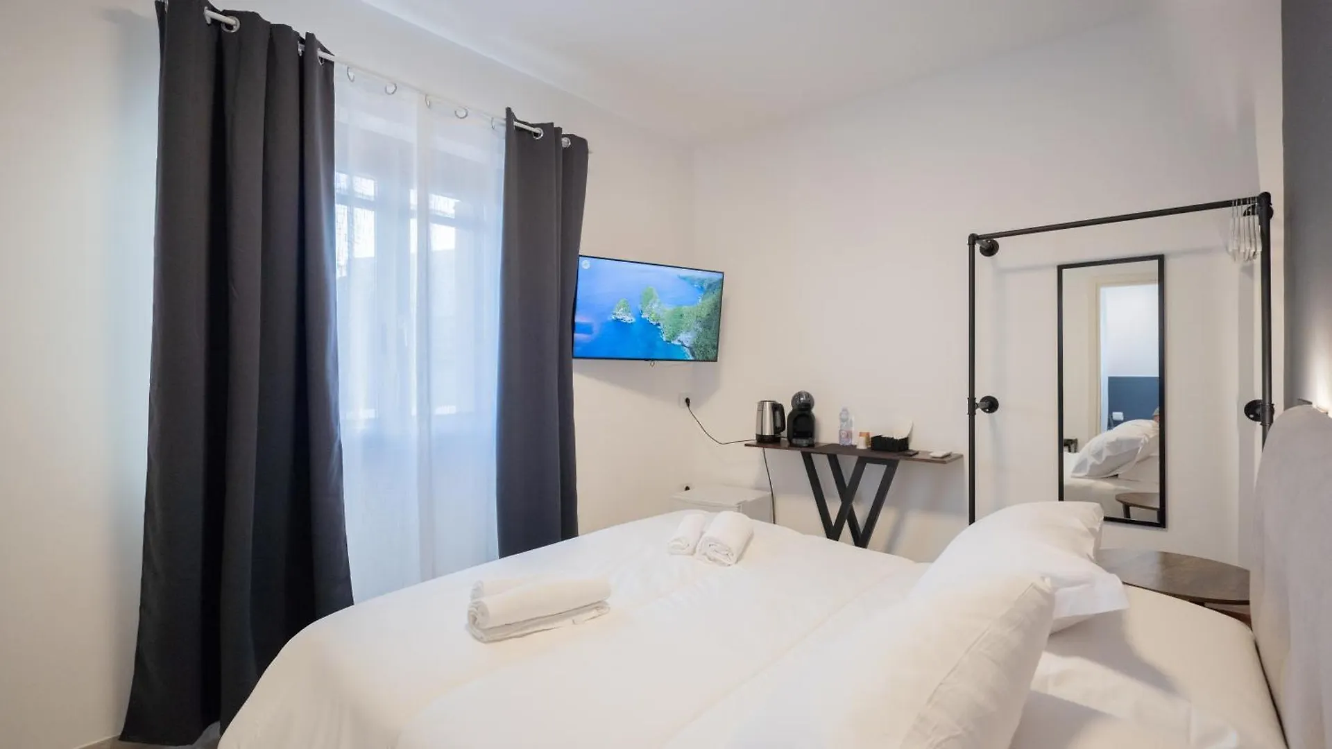 招待所 Modern Room 奧爾比亞 意大利